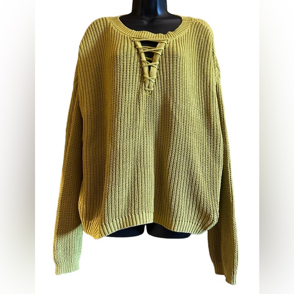 Ruby Moon Oversized Sweater. Size Large. EUC - Picture 1 of 7